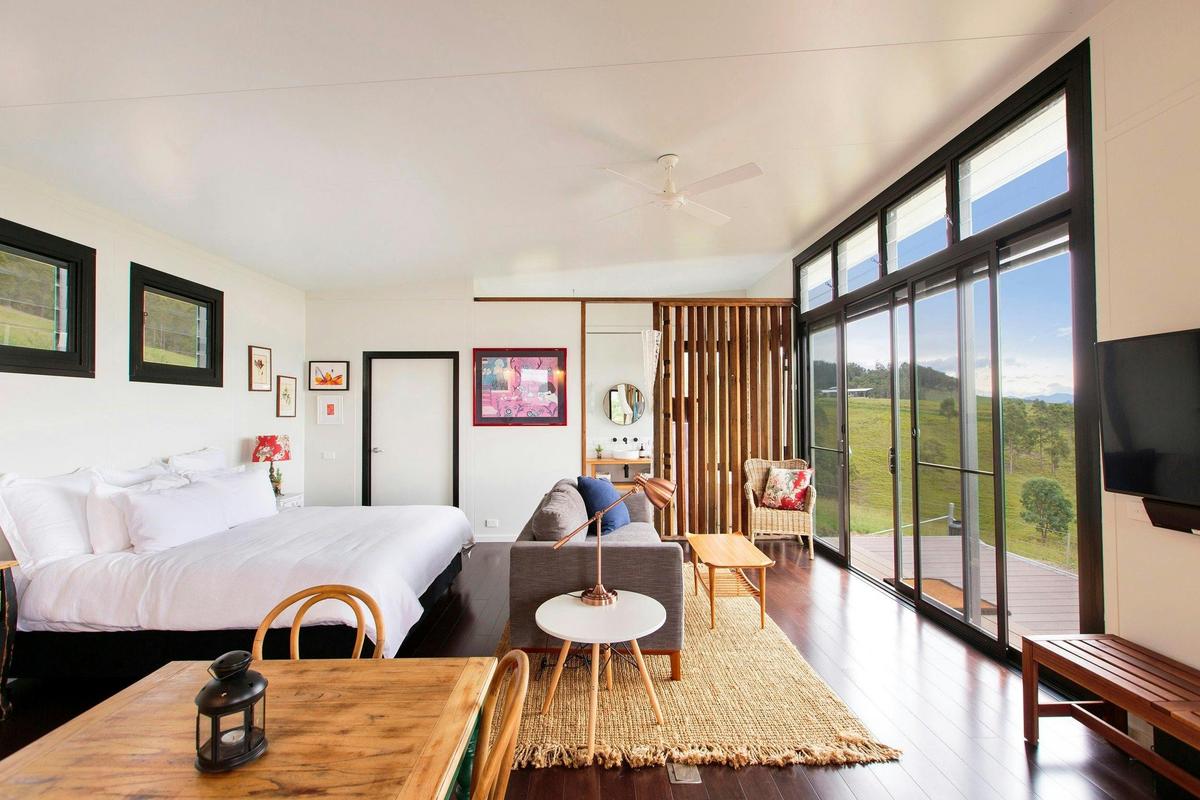 Luxurious king-size bed