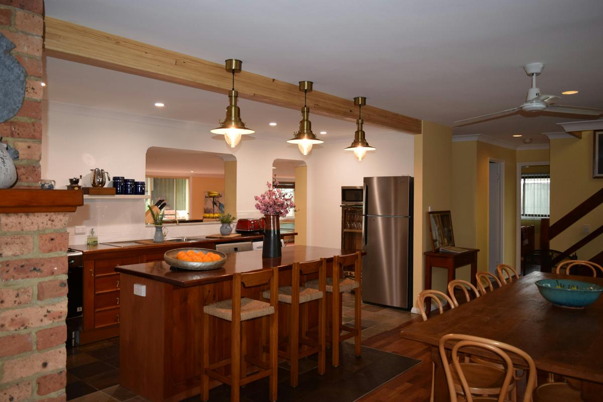 Gorgeous open plan kitchen