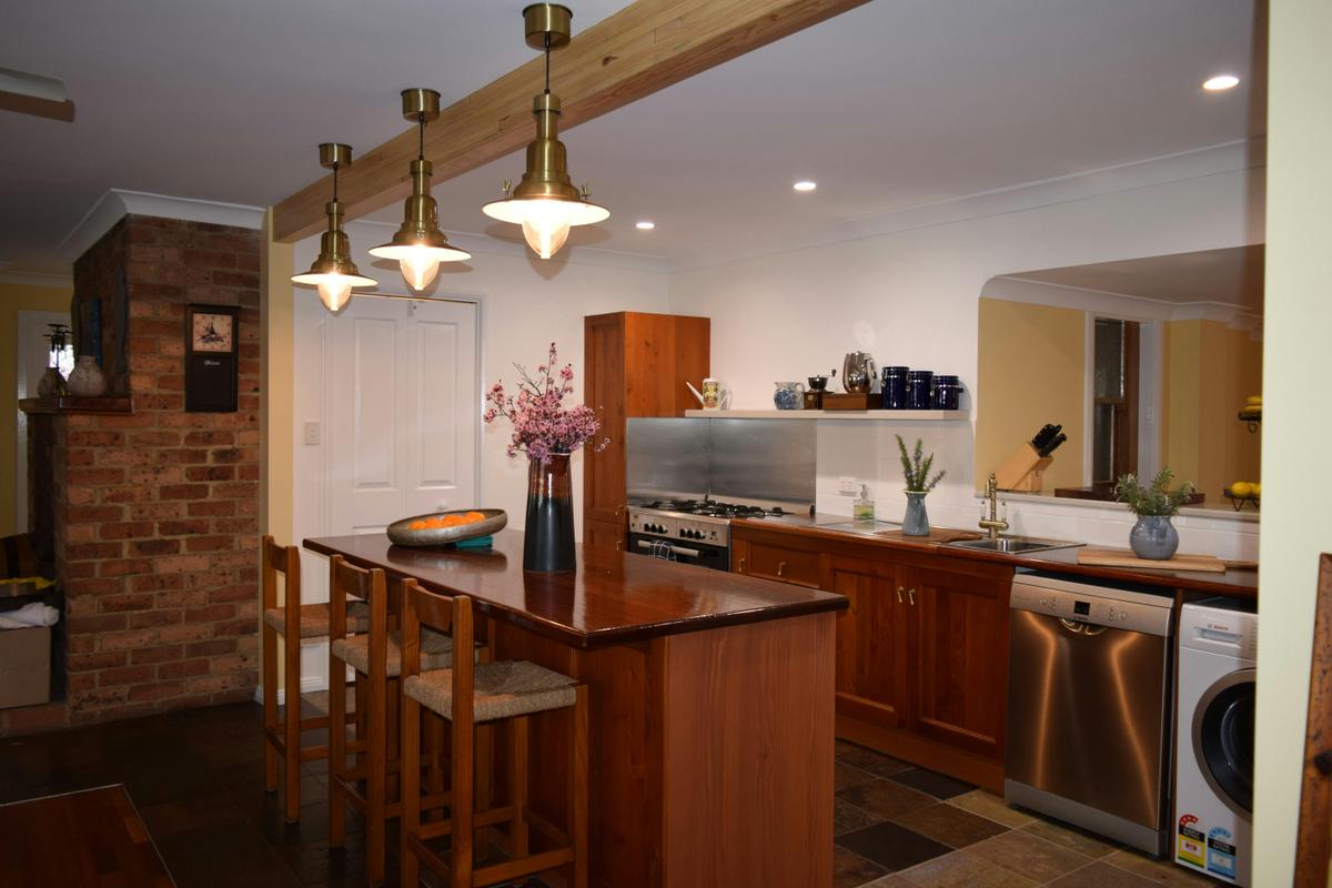 Gorgeous open plan kitchen