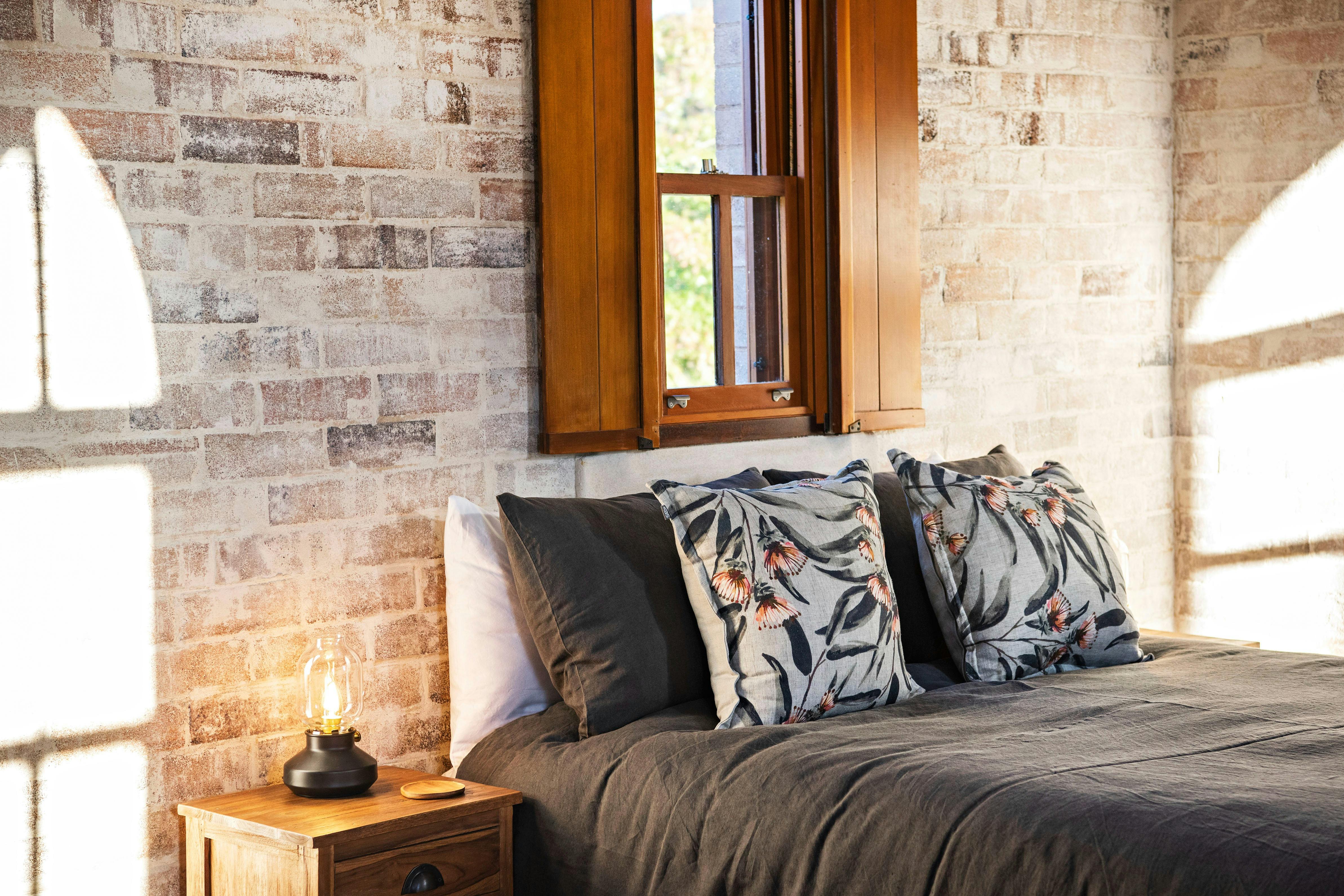 Queen Bed With Quality Linen