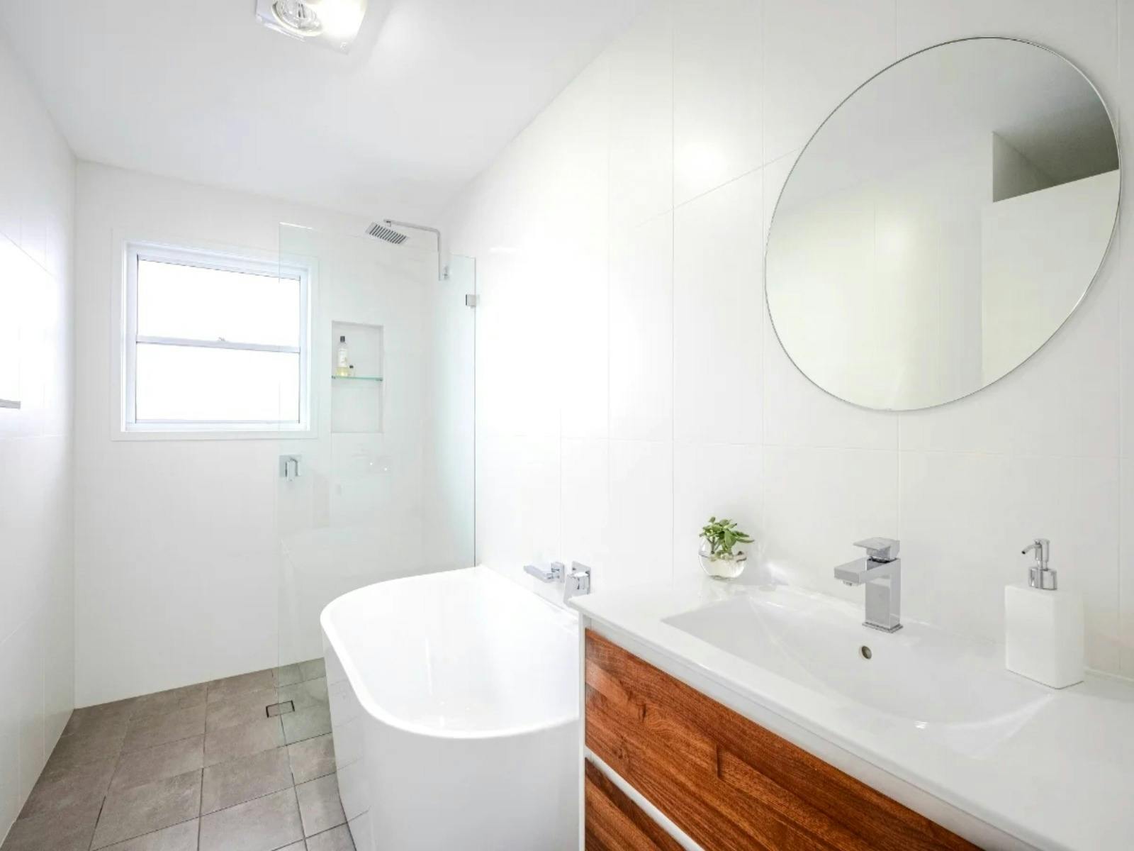Luxurious bathroom featuring a bathtub