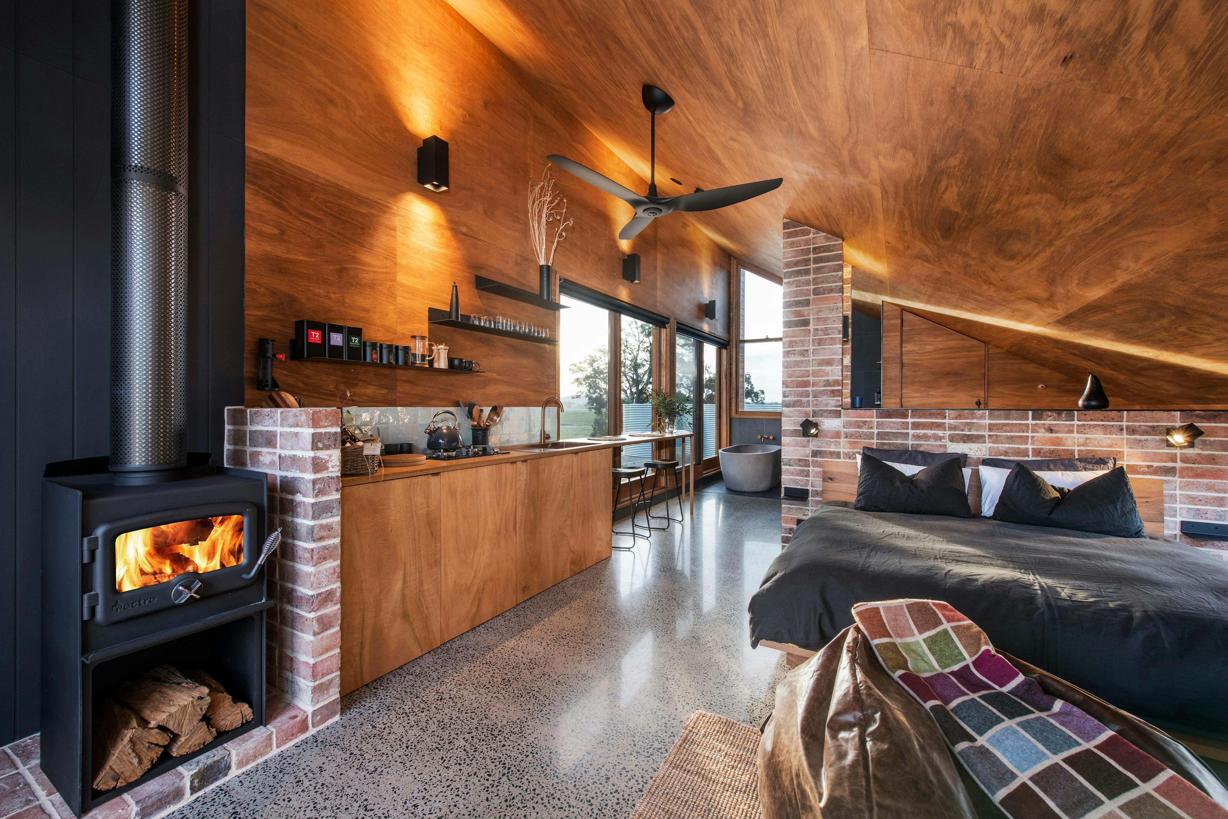 Gawthorne's Hut interior