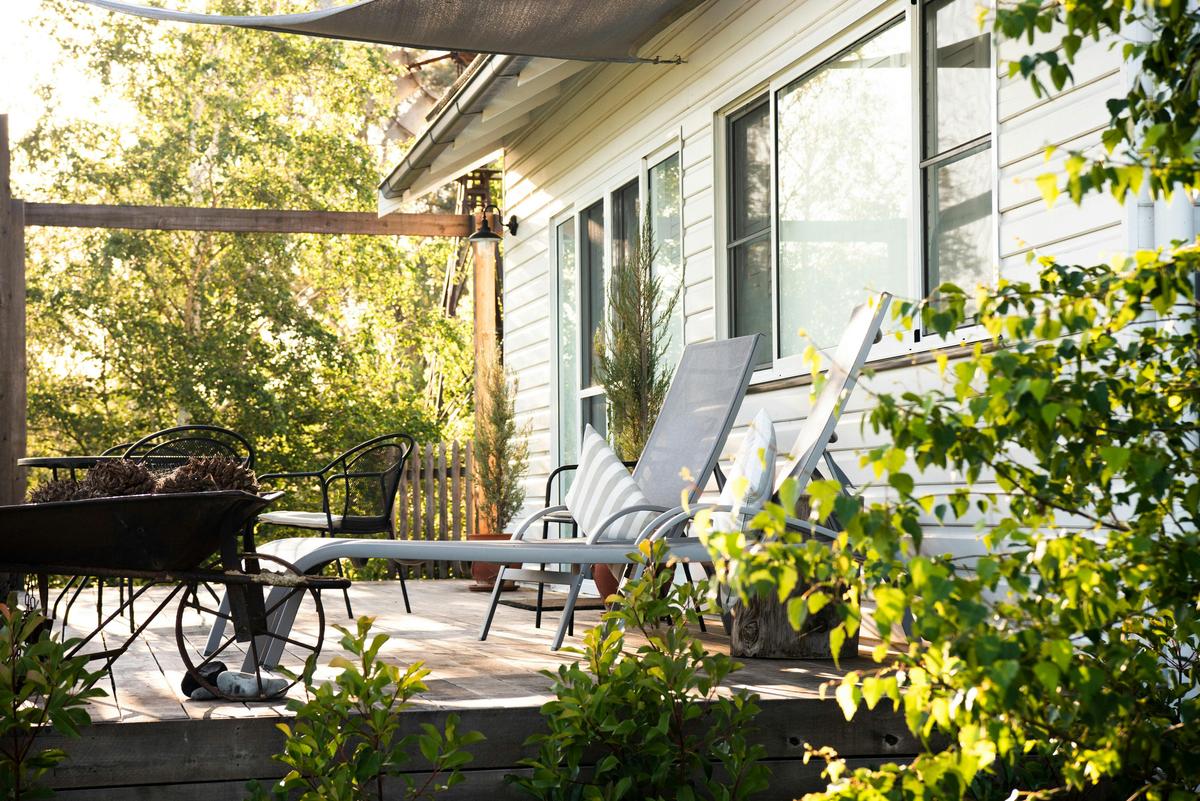 Tom's Cottage deck