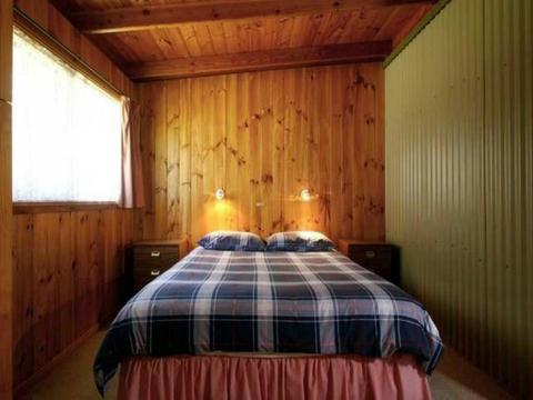 Queen Bedroom