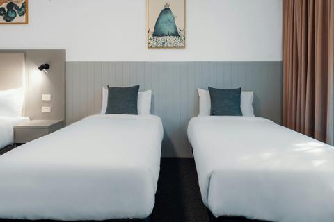 twin room