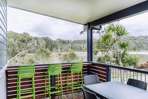 Surf Villa Lakeview
