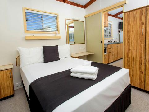 Woolgoolga Lakeside Holiday Park Banksia Cabin
