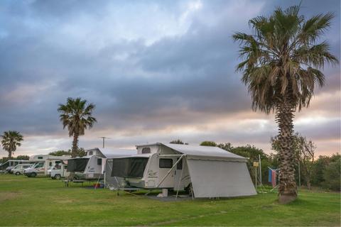 Wollongong Surf Leisure Resort Caravan and Camping Sites