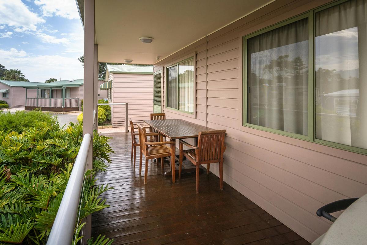 Wollongong Surf Leisure Resort 2 Bedroom Bungalow