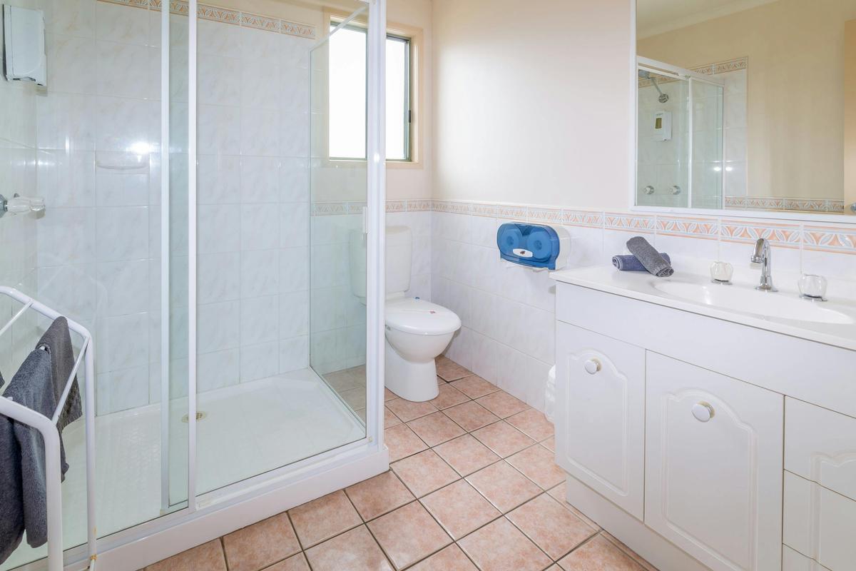 Wollongong Surf Leisure Resort 2 Bedroom Bungalow