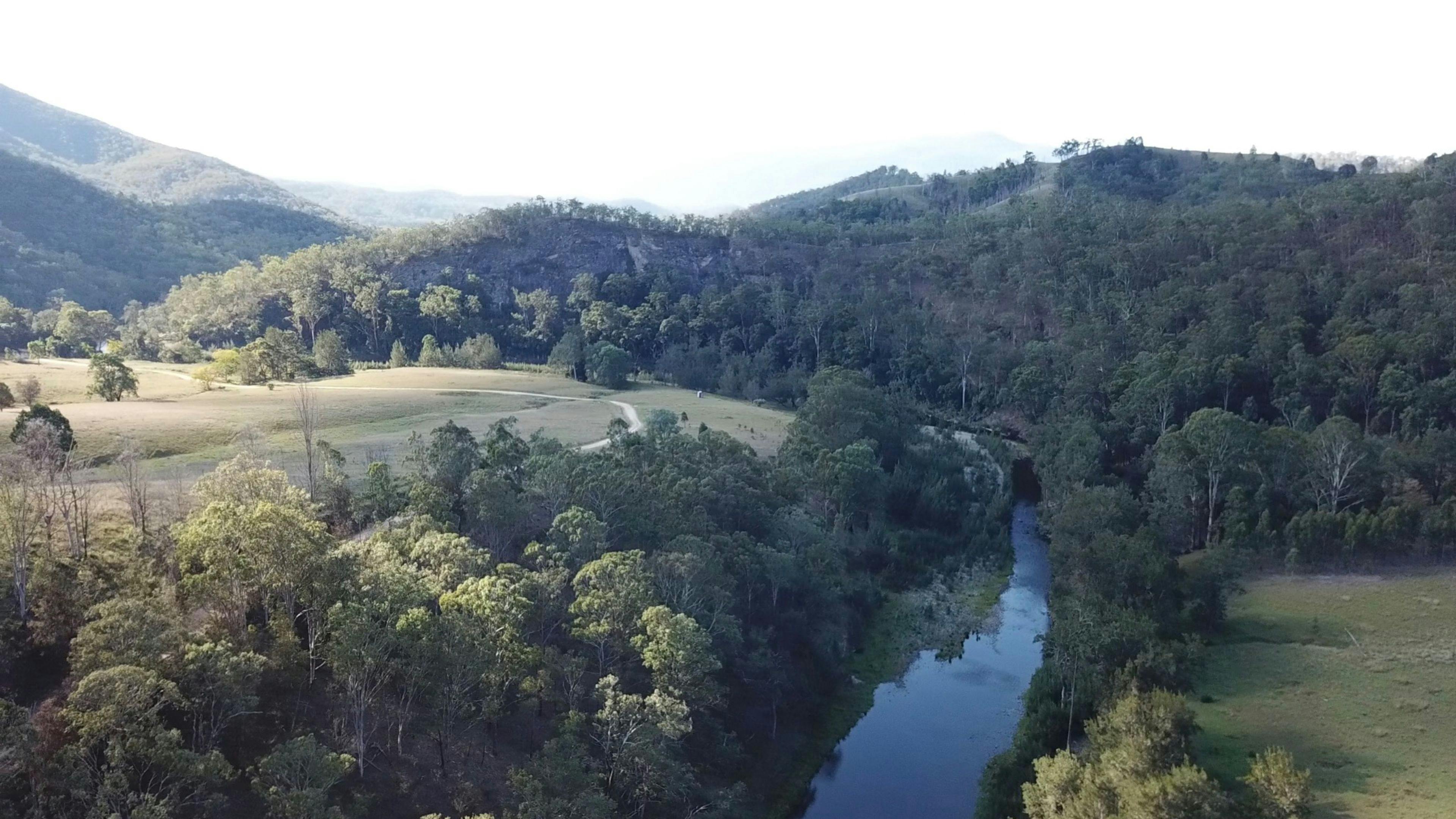 Overhead view of the China Wall and The Cockatoo campsite areas.  The Cockatoo campsite is at the bend in the river, and the China Wall campsite is to the west of there.