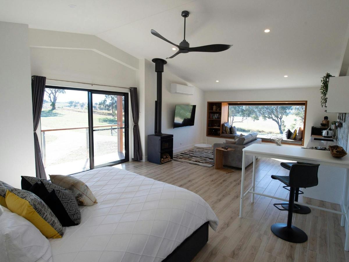 Enjoy a restful nights sleep in the king size sleeping duck bed