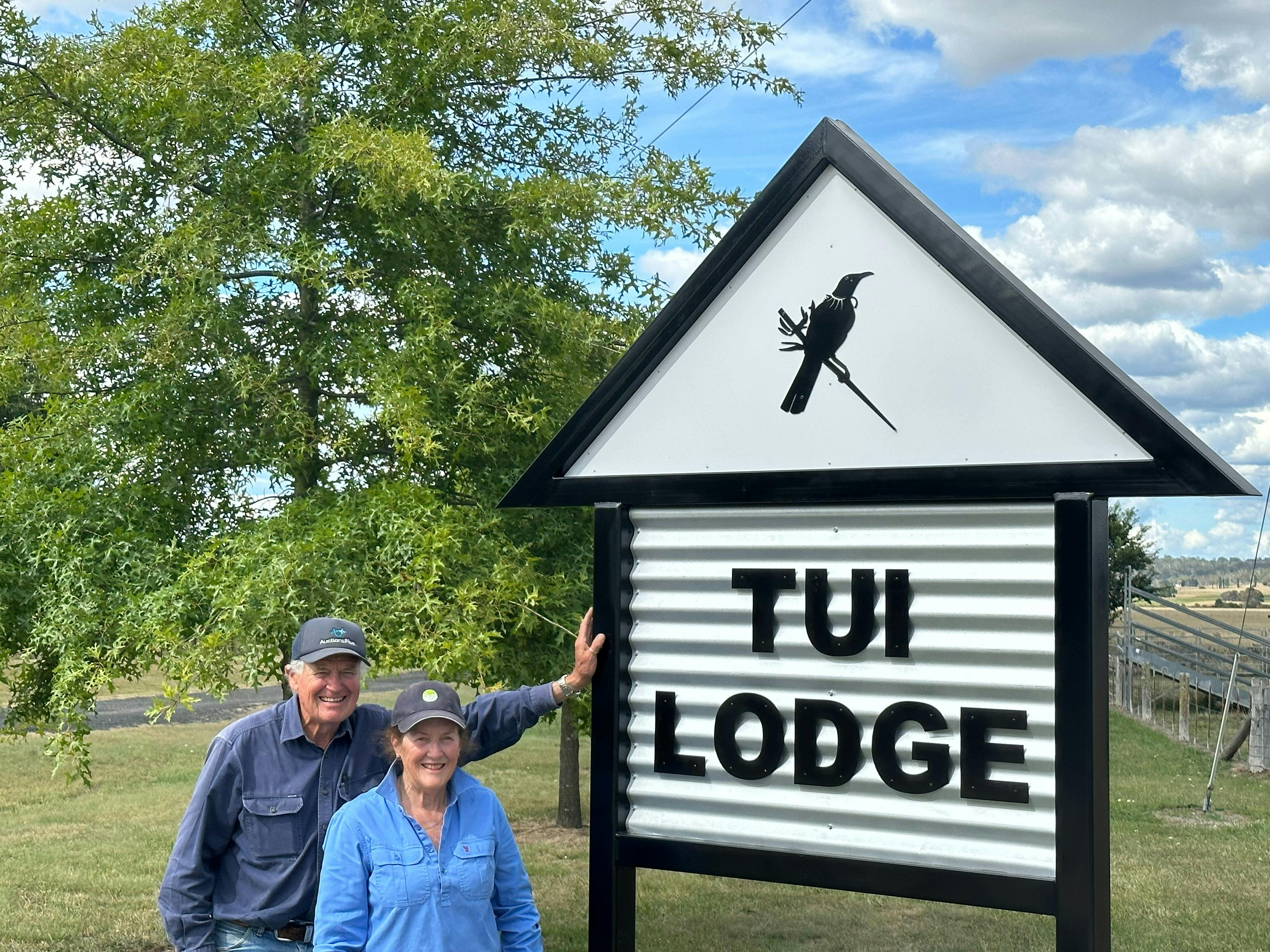 Diana & Tony Tui Lodge Sign