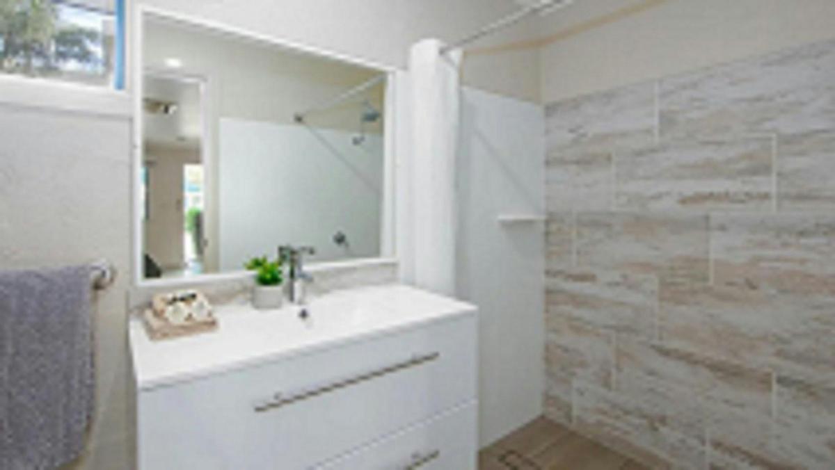 Yamba Twin Pines Motel 1