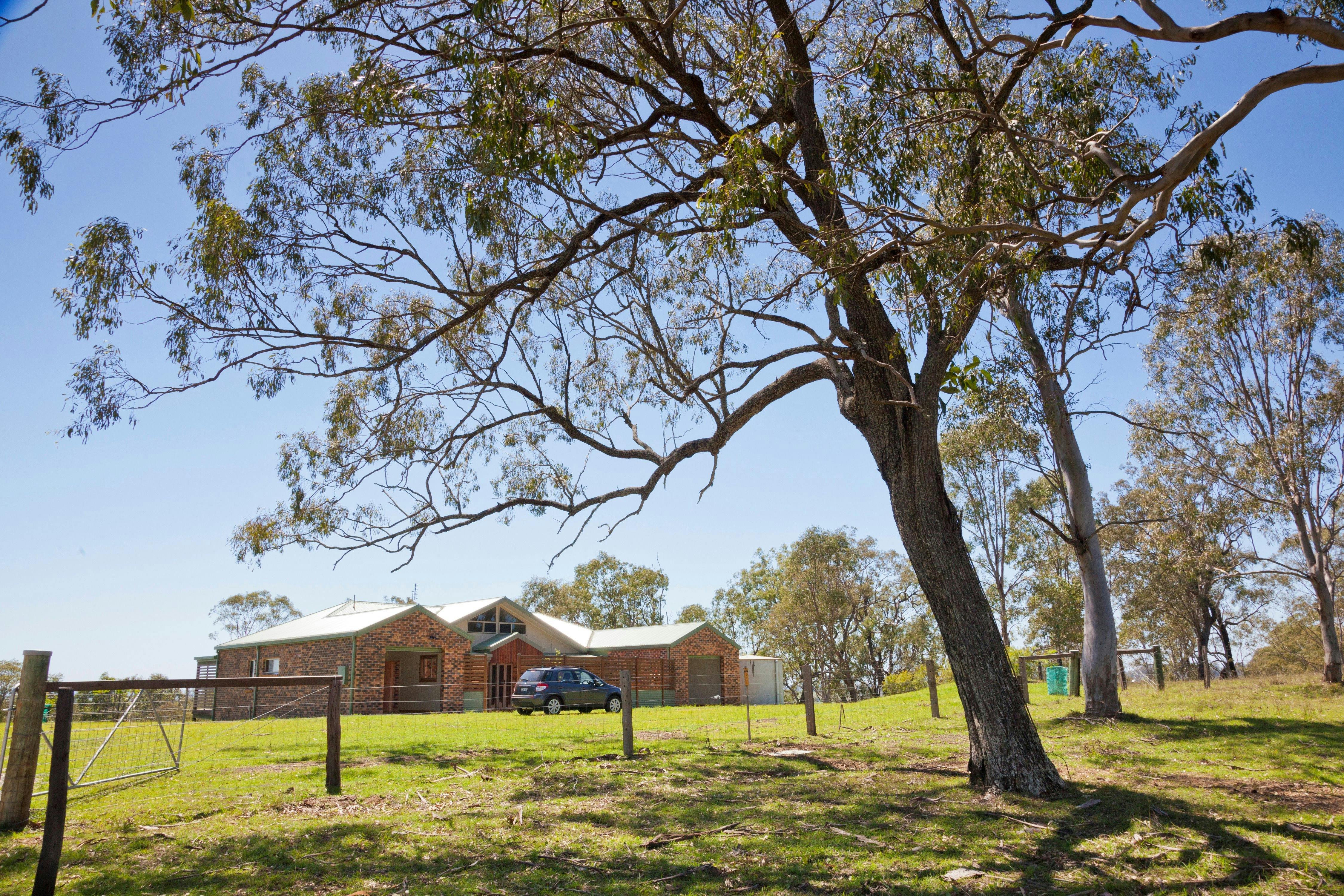 Tracks End Retreat ... wind down in the country
