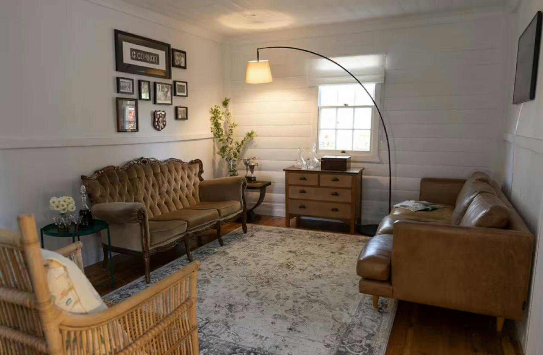 Woolbrook Cottage living rooom