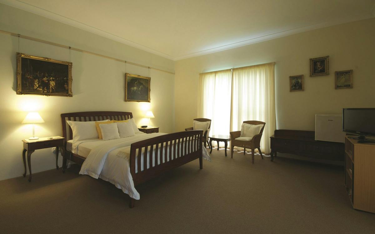 Wattle Suite