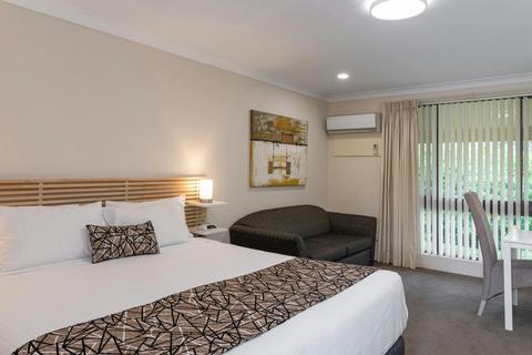 Zig Zag Motel and Apartments