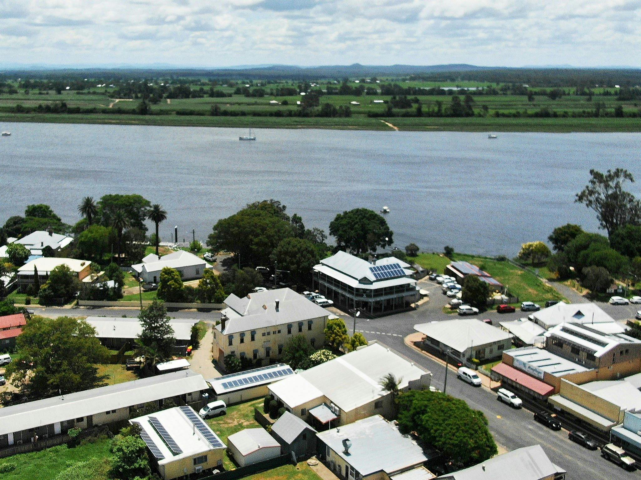 Location next to river