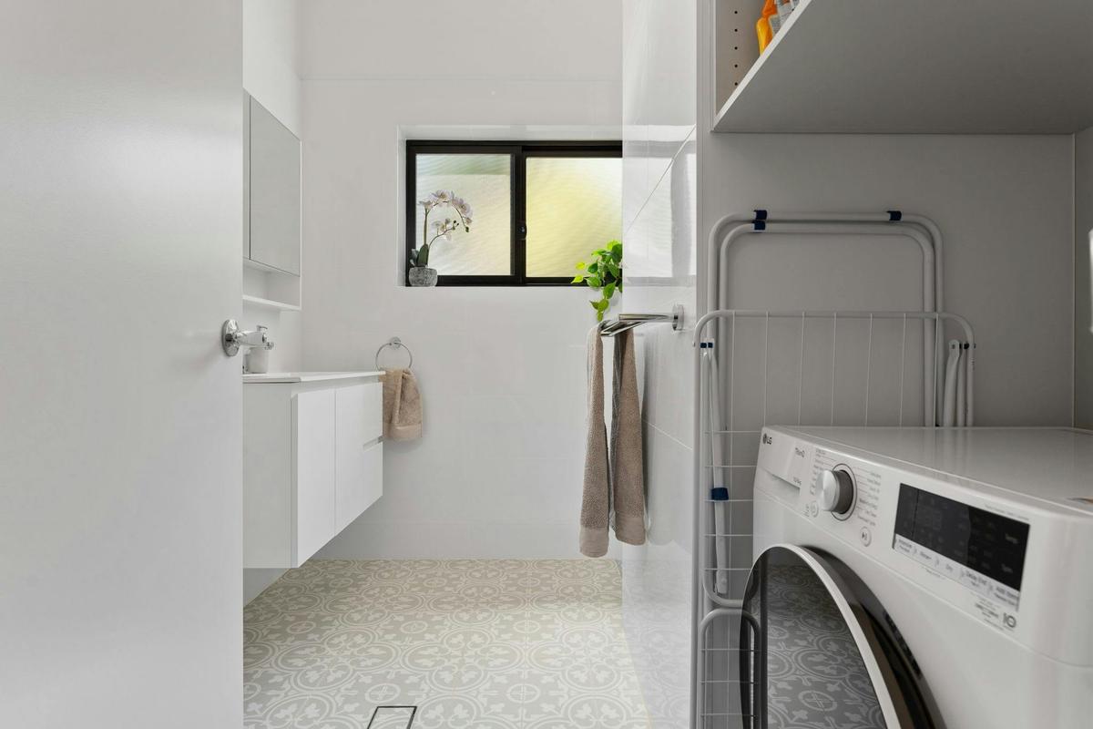 Bathroom and Laundry at William Studio