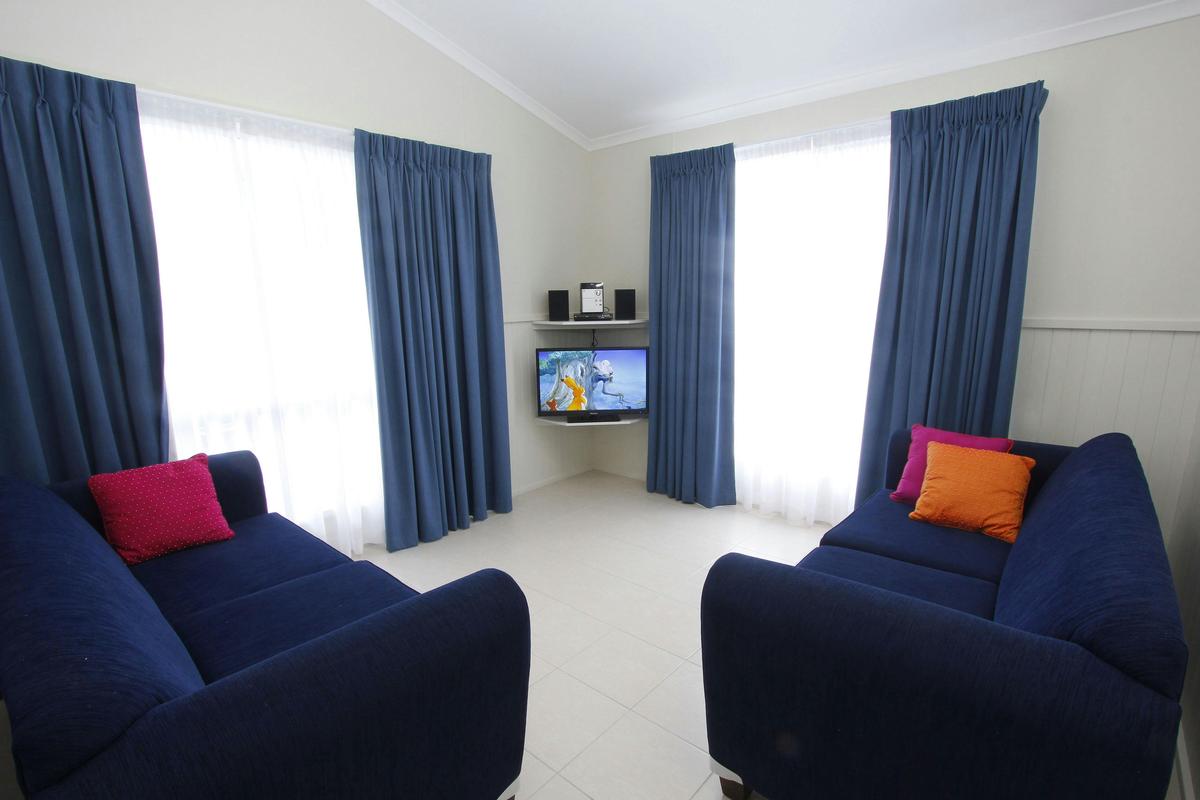 Three Bedroom Deluxe Six Berth Cabin