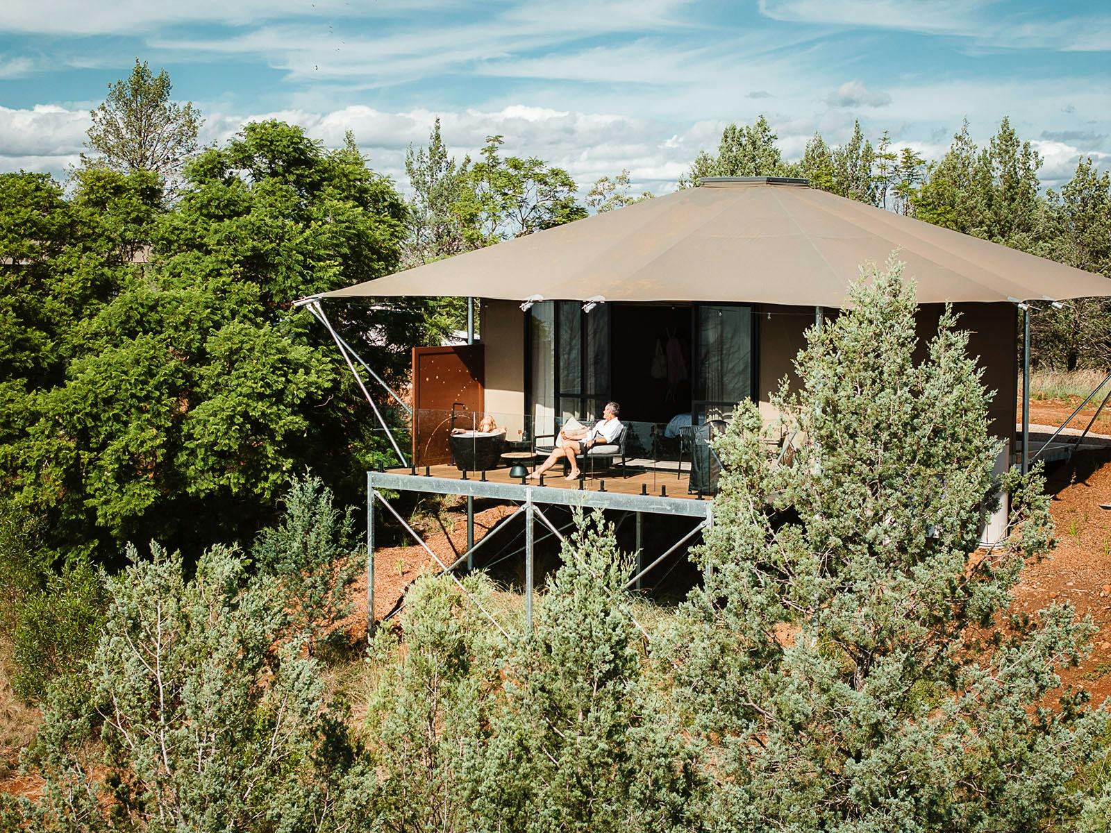 Wilderluxe Lake Keepit - Tents in bush setting