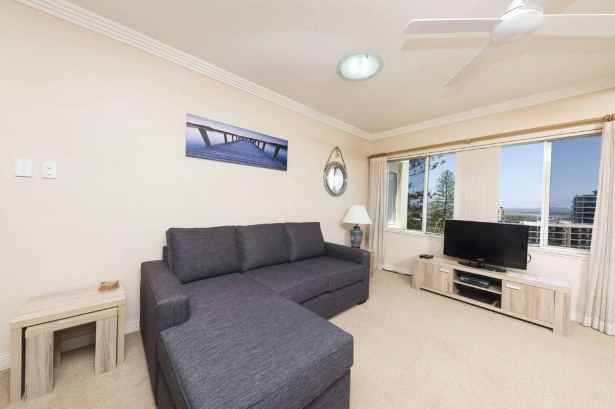 Lounge room