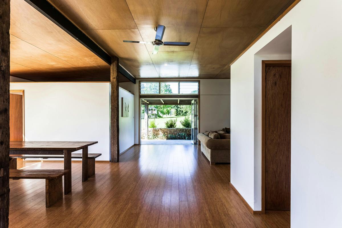 hyams beach holiday rentals