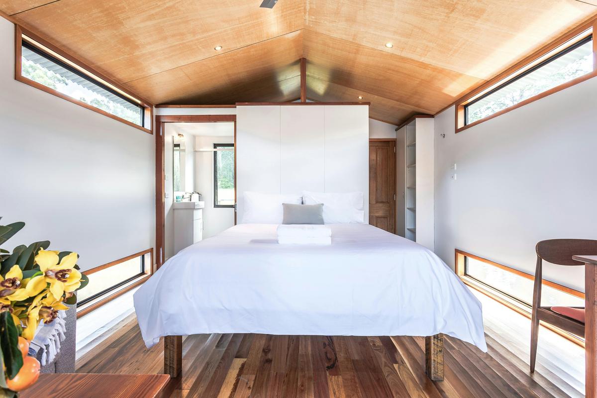 romantic honeymoon rental jervis bay