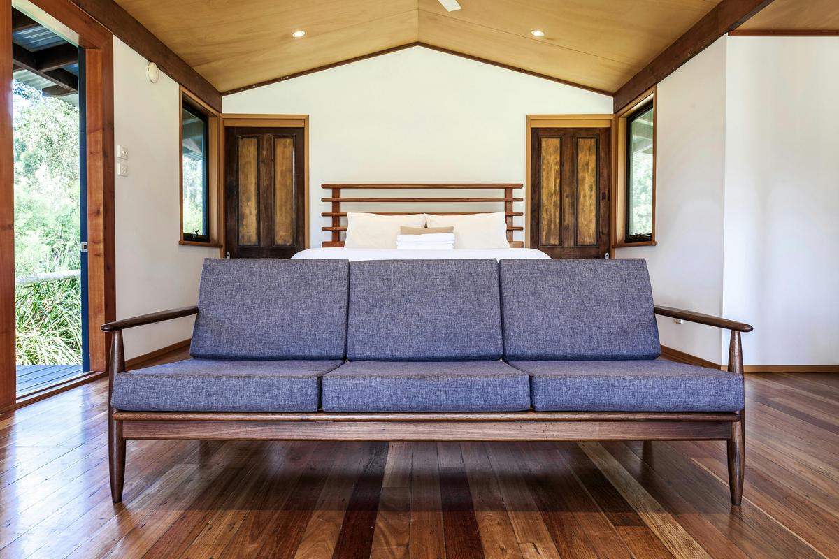 hyams beach accommodation