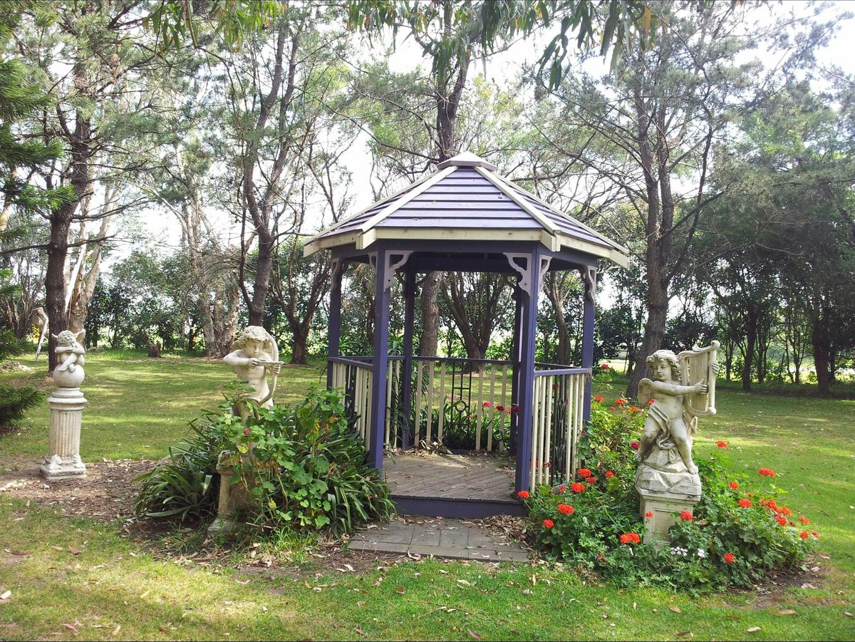 Picturesque Gardens