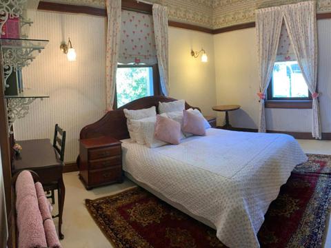 Historic Merryville Homestead