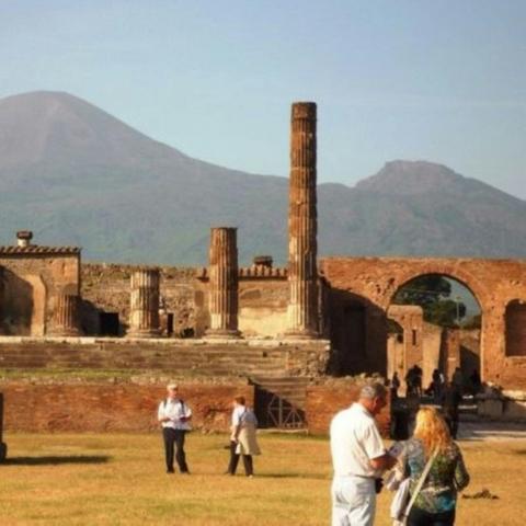 Pompeii & Herculaneum: Reconstructing the Final Day