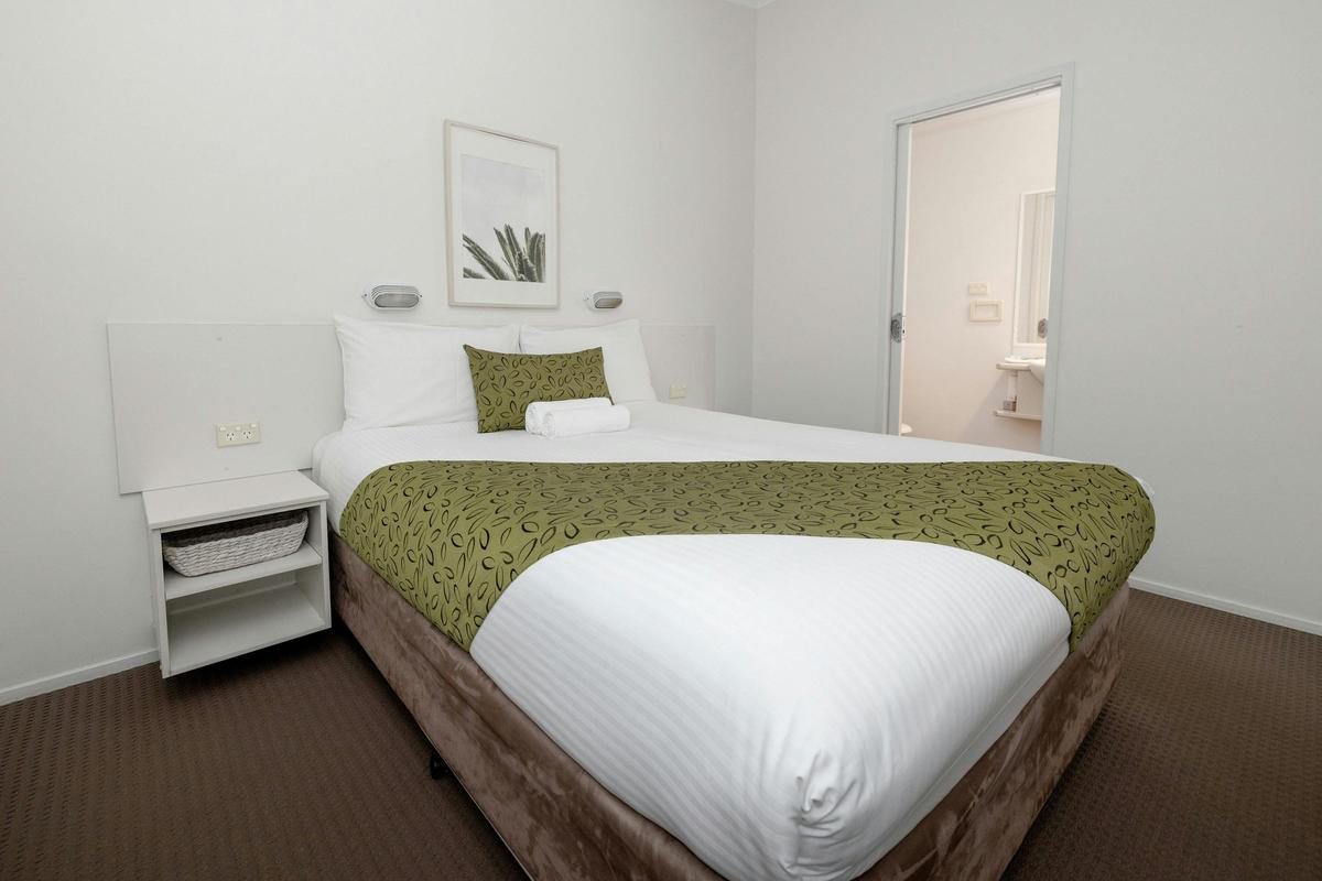 Bedroom with ensuite