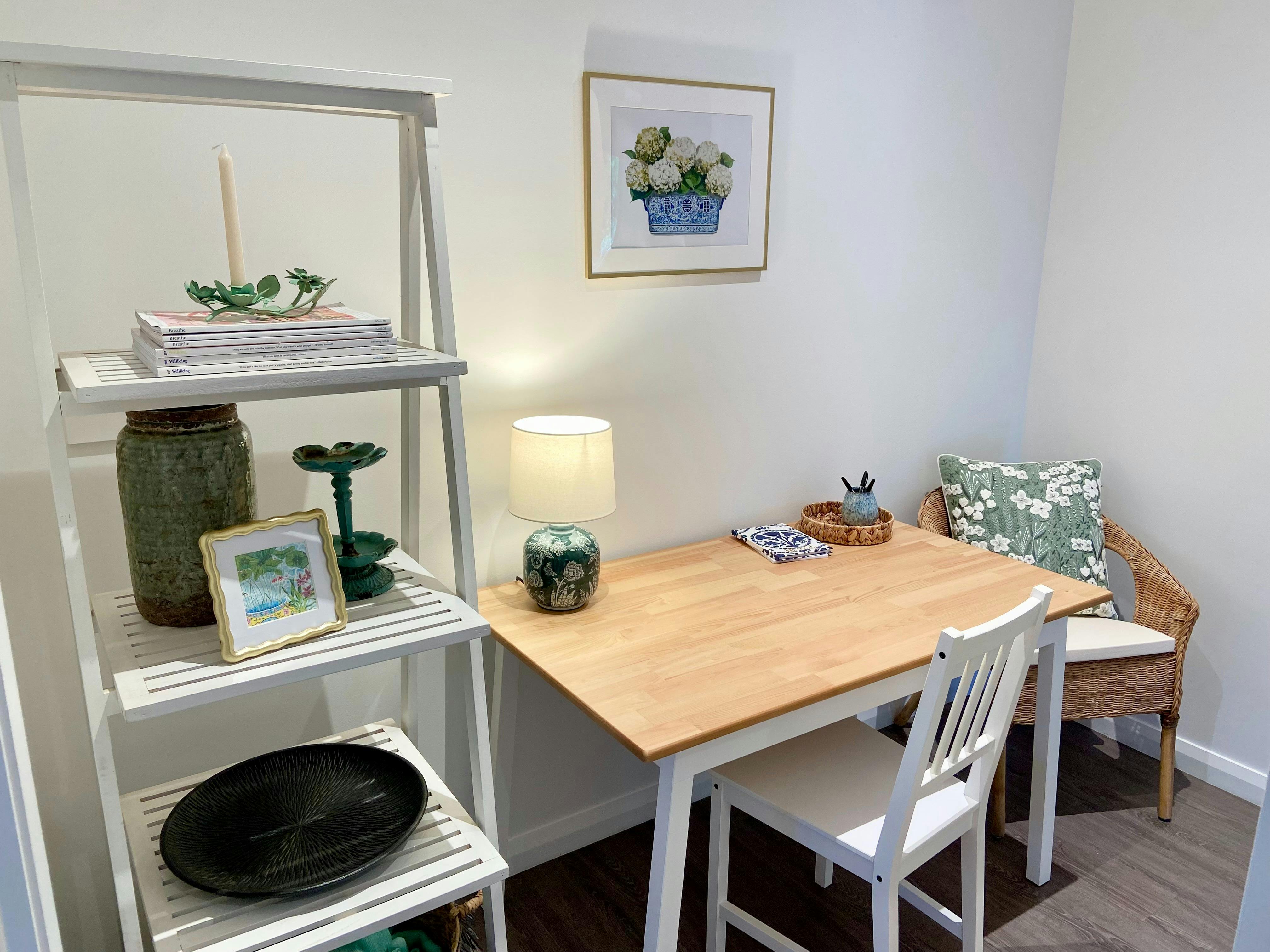 The cottage has an office nook for work or study.