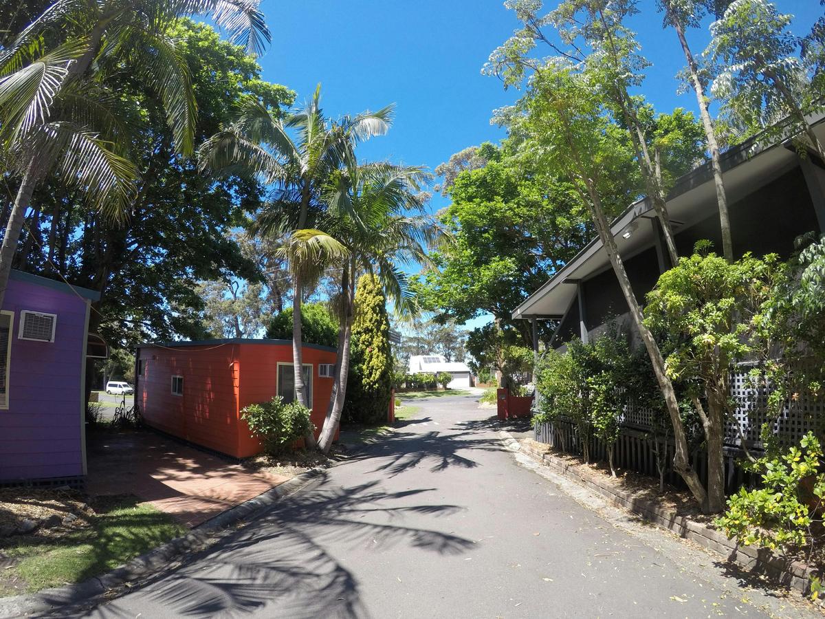 Palm Beach Caravan Park Cabins