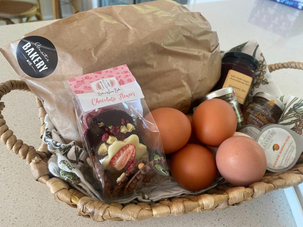 Breakfast basket