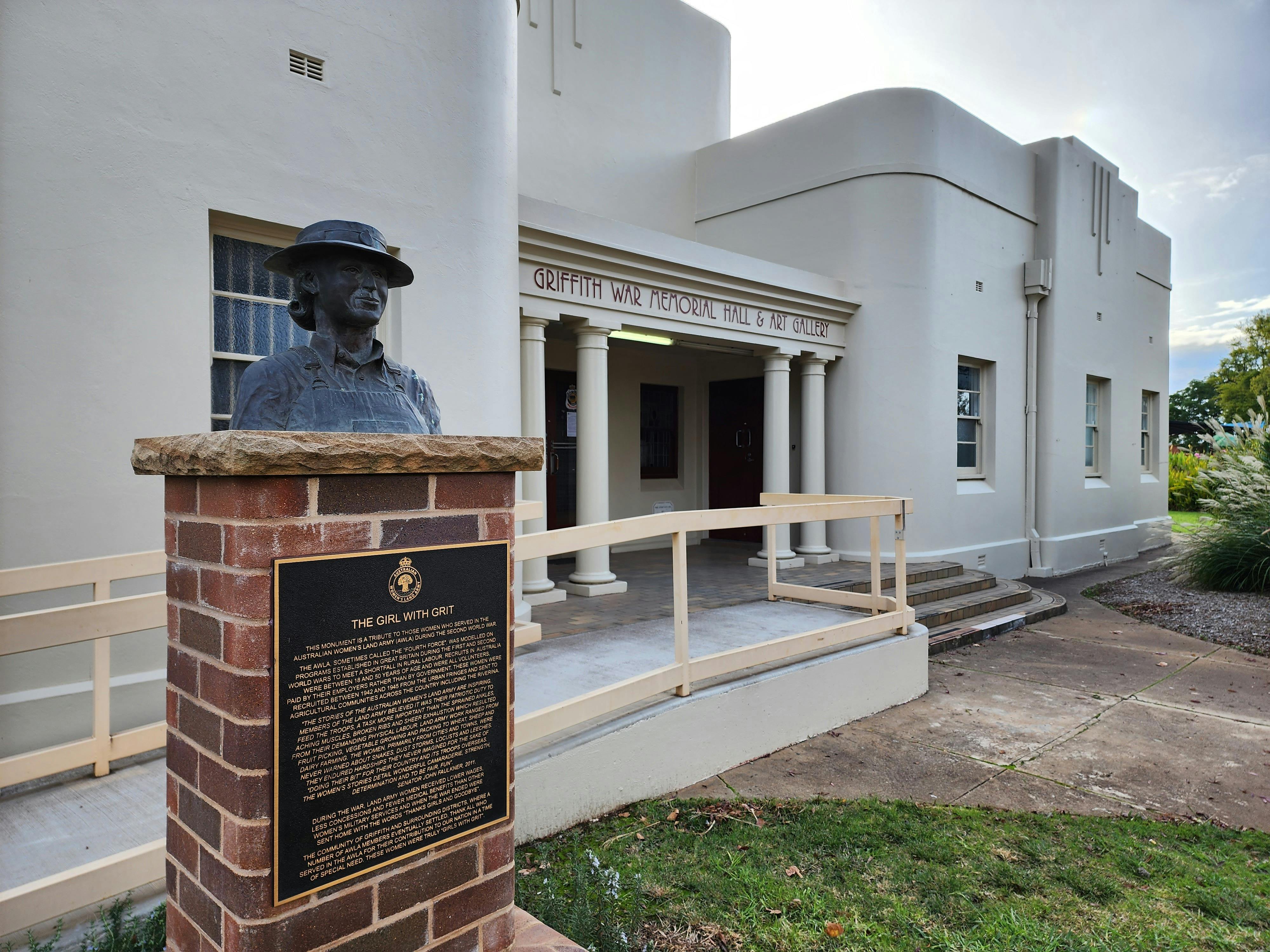 The Girl with Grit Statue