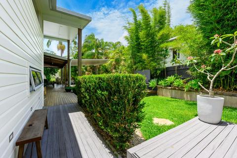 Absolute Bangalow Abode