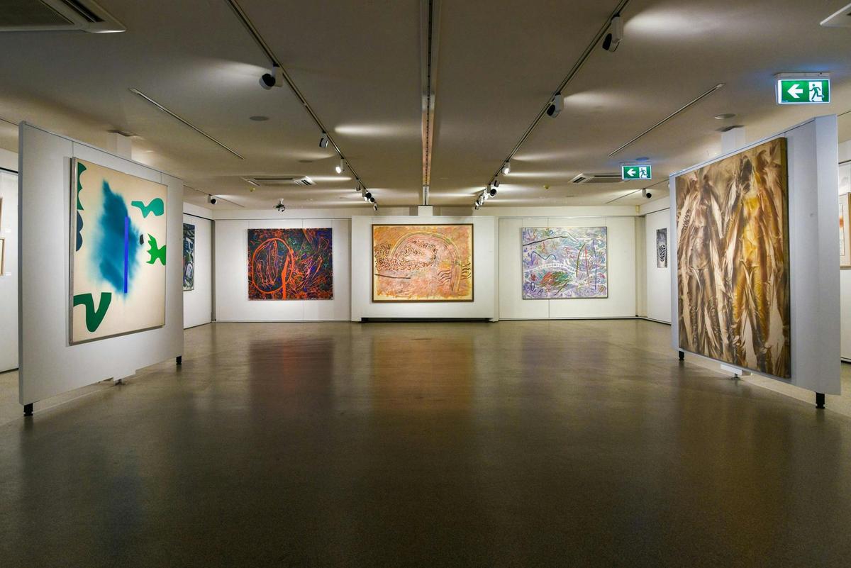 'Of Man & Nature: the Diverse Journey of Guy Warren' install view.