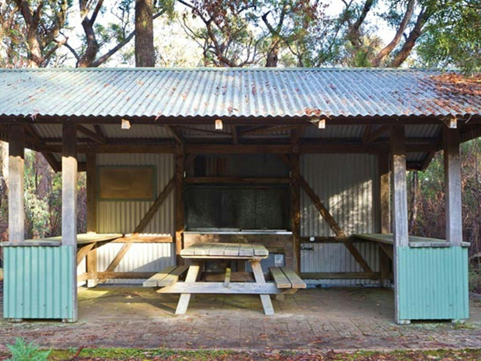 Granite Picnic Area, Washpool National Park. Photo: Rob Cleary &copy; OEH