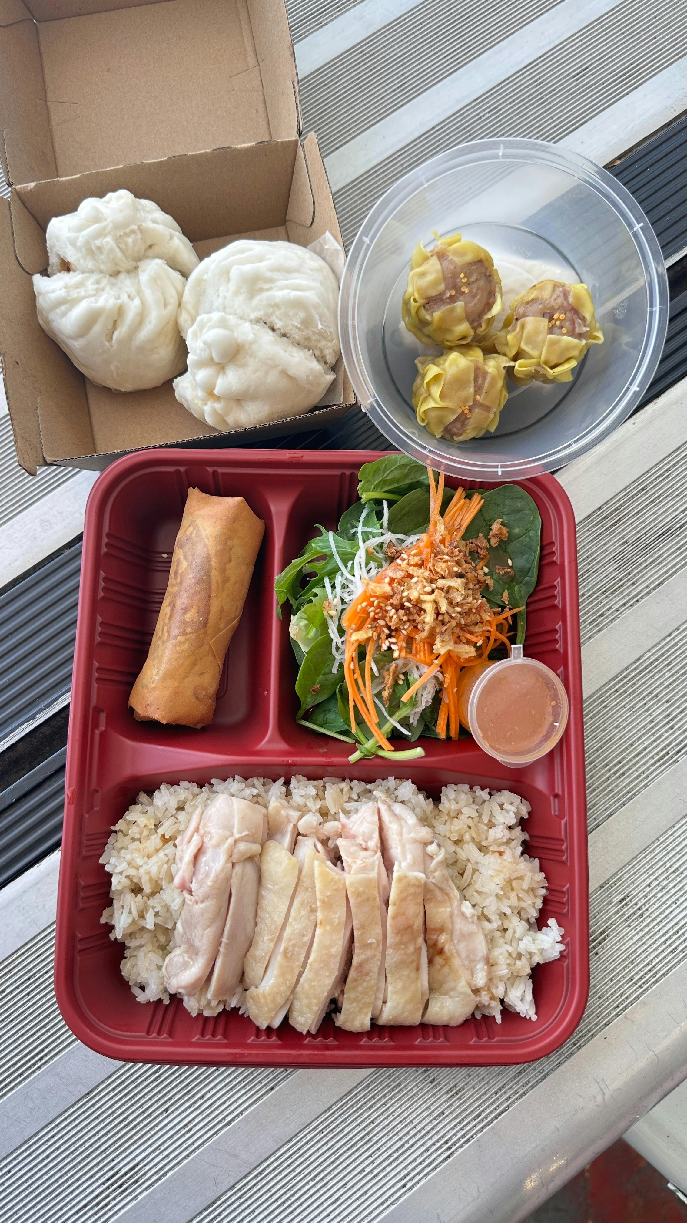 Tender Hainanese chicken rice – silky chicken, fragrant rice & fresh sides!