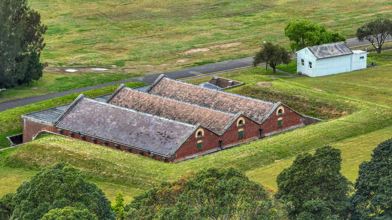 Newington Armory, Building 20.