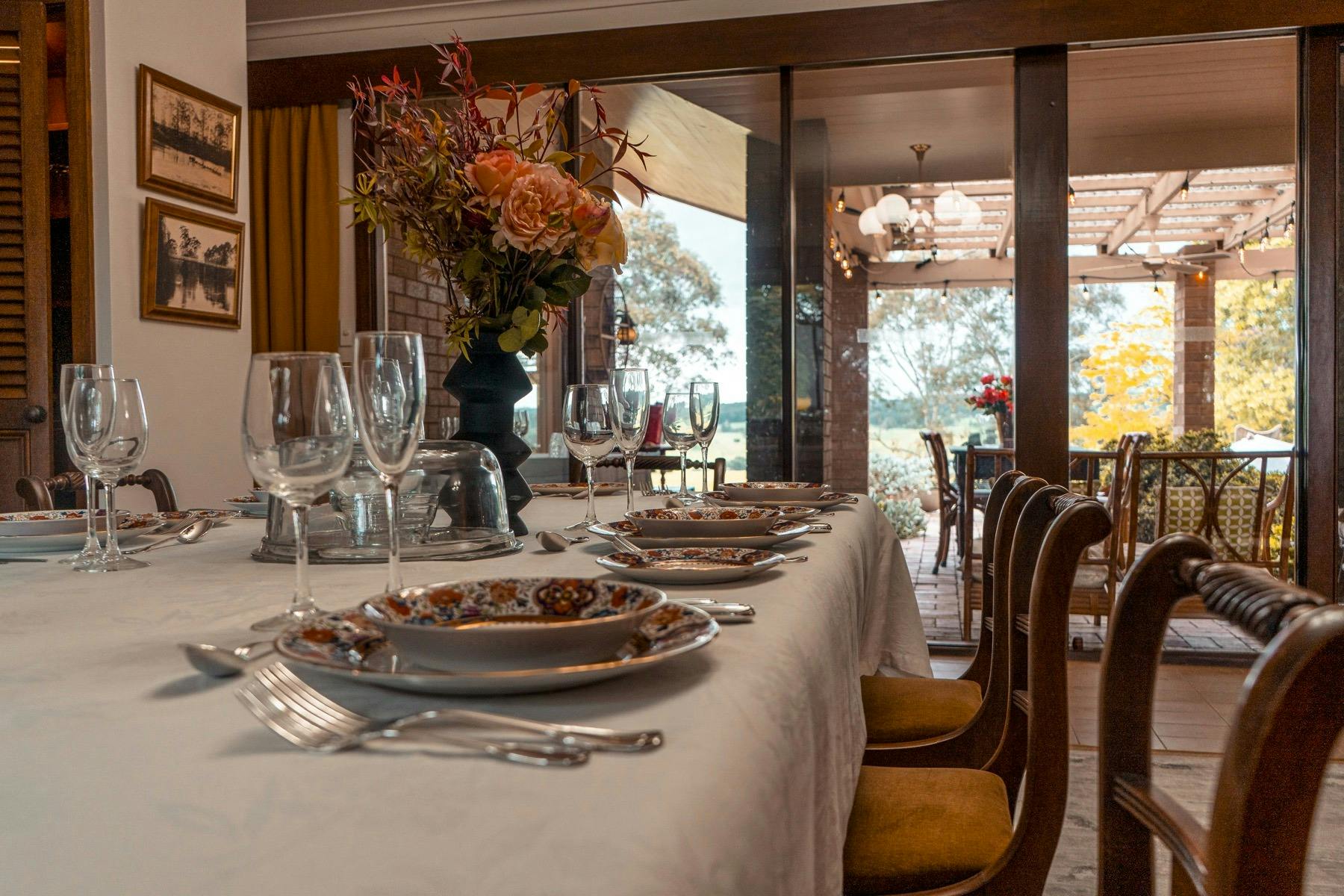 Dining with Views to the Alfresco Patio