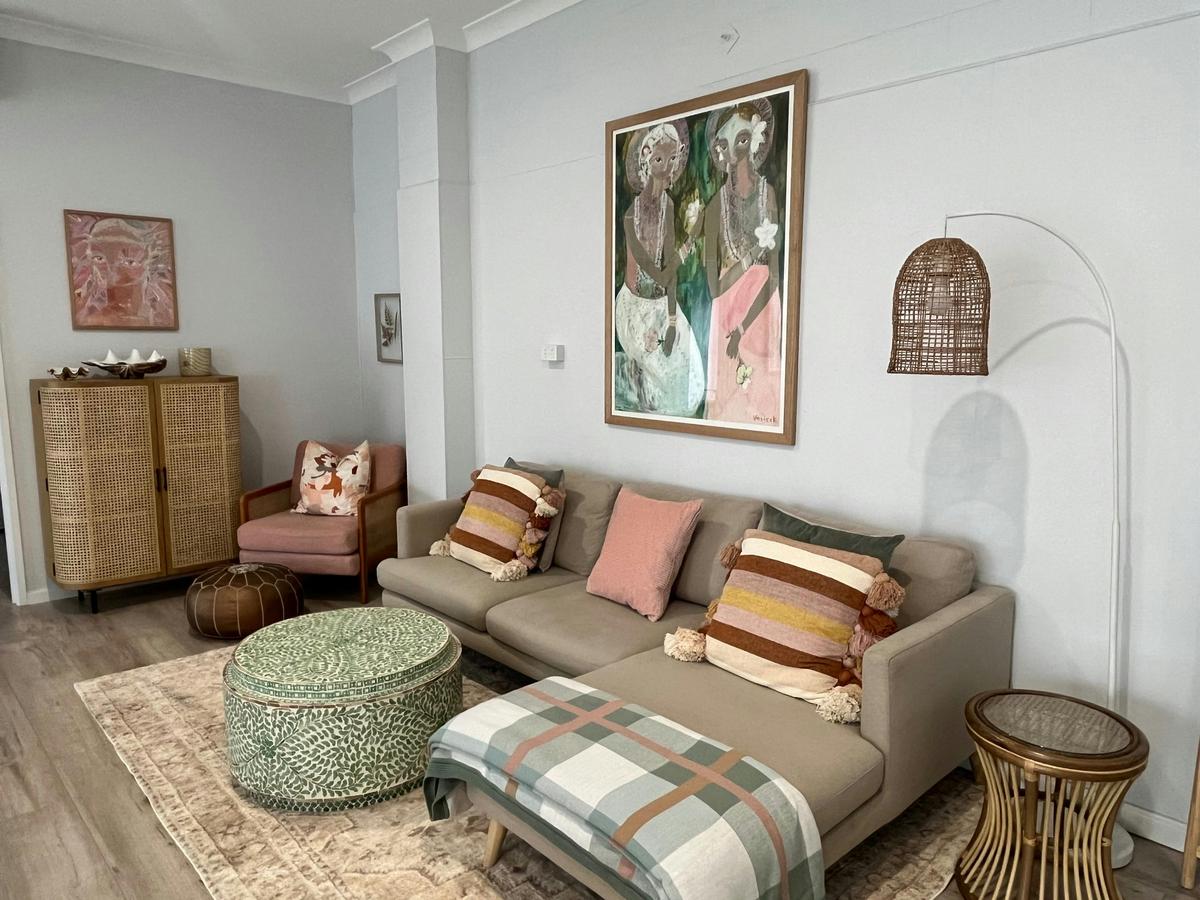 Large spacious area, latrge tv, games, toys, books for adults and children