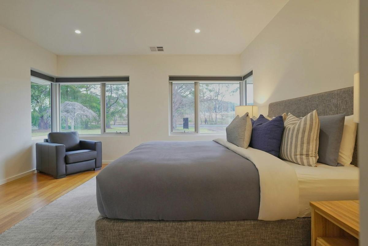 137 Stay at Chrismont Homestead, King Valley, Victoria's High Country