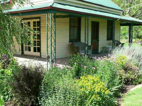 Callaghan Creek Farmhouse