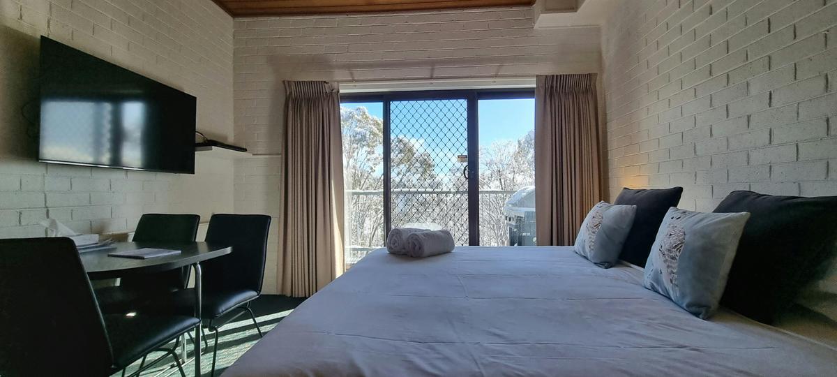 Cedarwood Apartment 3