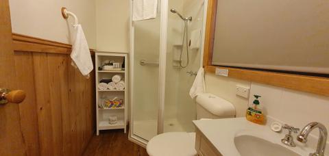 Cabin (bathroom)