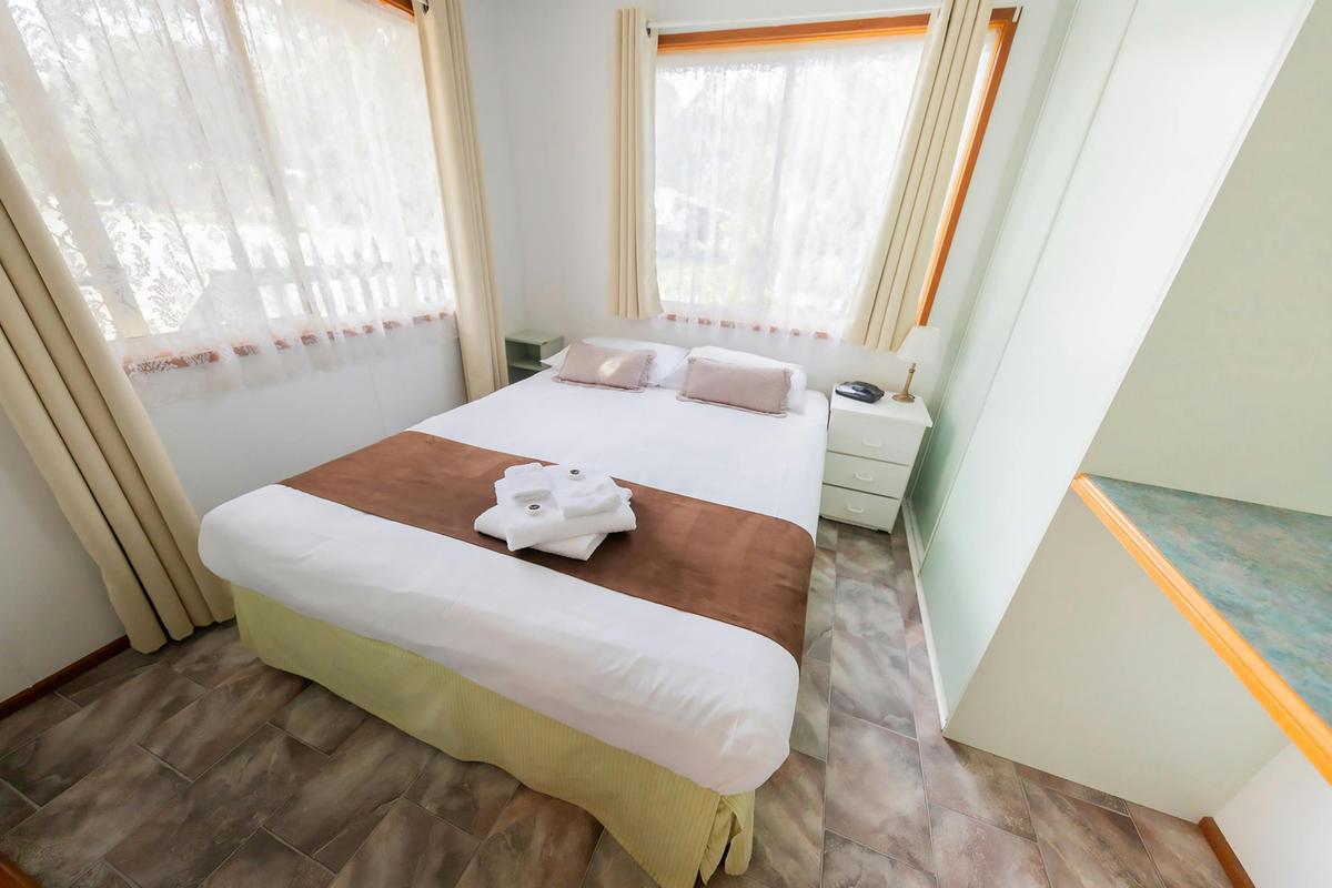 Standard Cabin - Bedroom